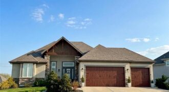 5745 Barn Hill Road, Parkville, MO 64152