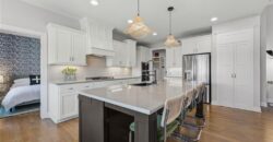 5745 Barn Hill Road, Parkville, MO 64152