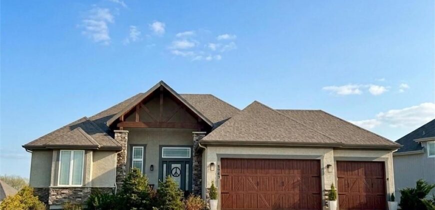 5745 Barn Hill Road, Parkville, MO 64152