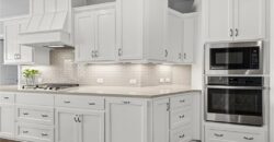 5745 Barn Hill Road, Parkville, MO 64152