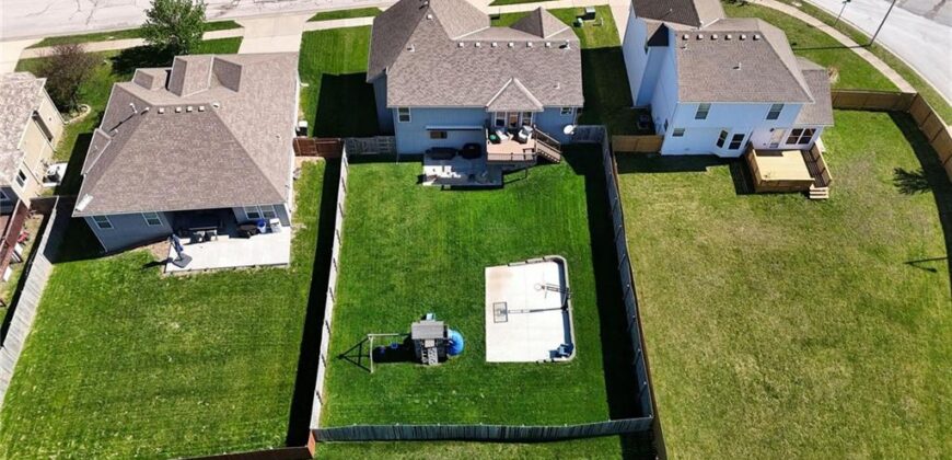 3805 NW Old Stagecoach Road, Kansas City, MO 64154