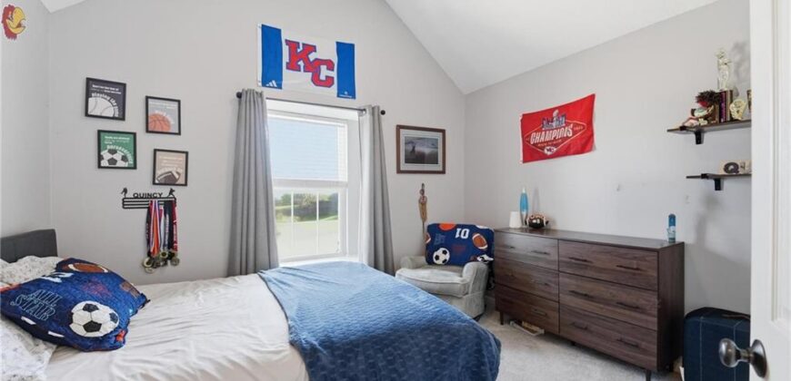 3805 NW Old Stagecoach Road, Kansas City, MO 64154