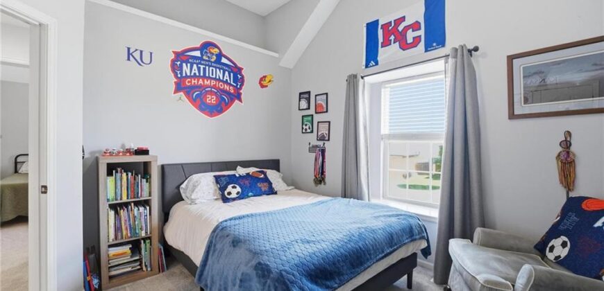 3805 NW Old Stagecoach Road, Kansas City, MO 64154