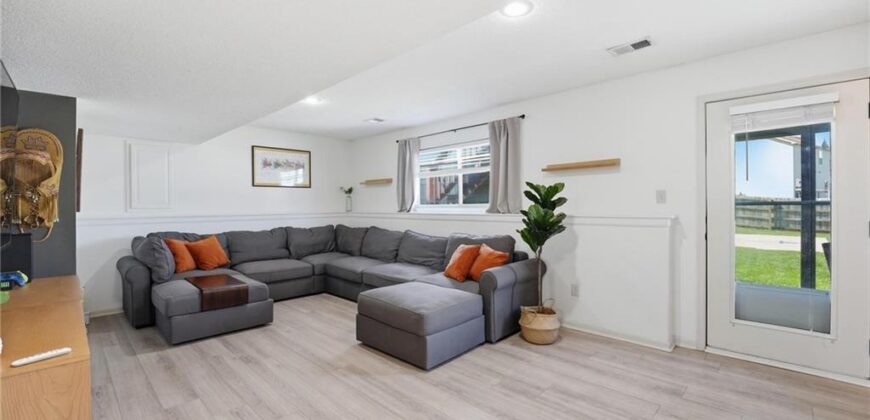 3805 NW Old Stagecoach Road, Kansas City, MO 64154