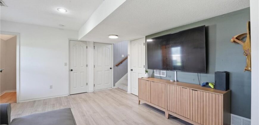 3805 NW Old Stagecoach Road, Kansas City, MO 64154