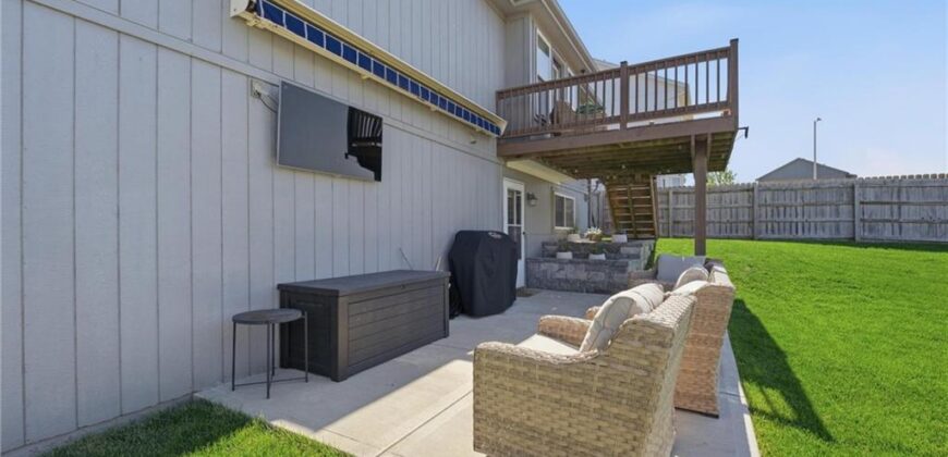 3805 NW Old Stagecoach Road, Kansas City, MO 64154