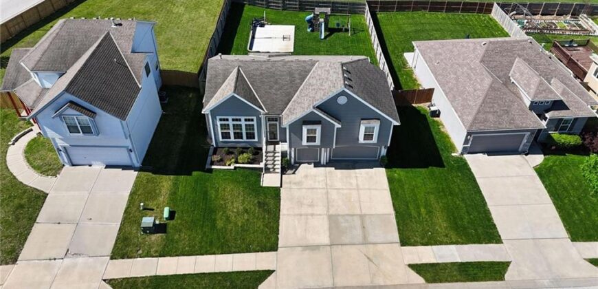 3805 NW Old Stagecoach Road, Kansas City, MO 64154