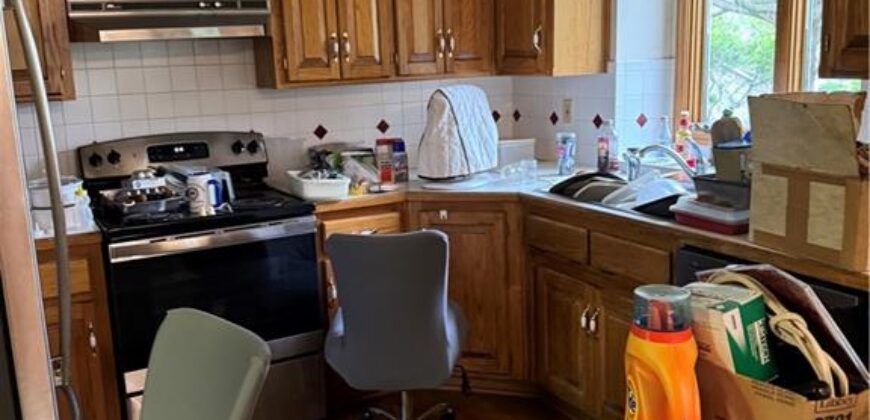 1546 Canterbury Lane, Liberty, MO 64068