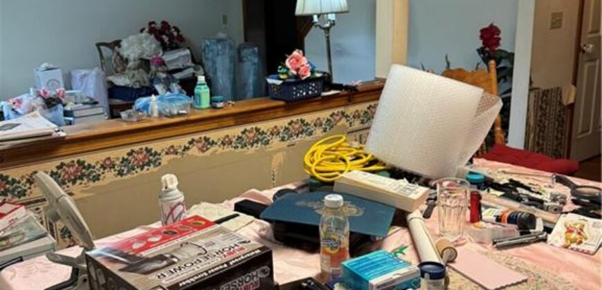 1546 Canterbury Lane, Liberty, MO 64068