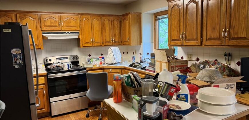 1546 Canterbury Lane, Liberty, MO 64068