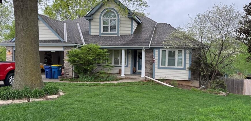 1546 Canterbury Lane, Liberty, MO 64068