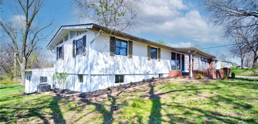 5916 N Michigan Avenue, Kansas City, MO 64118