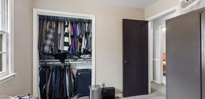 3509 Apple Tree Lane, Kansas City, MO 64119