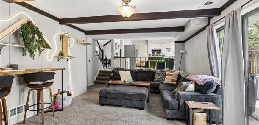 3509 Apple Tree Lane, Kansas City, MO 64119