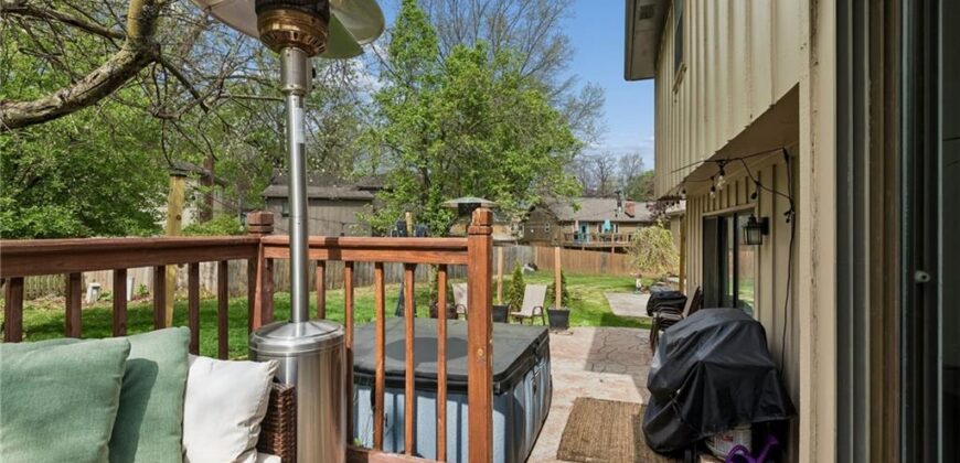 3509 Apple Tree Lane, Kansas City, MO 64119