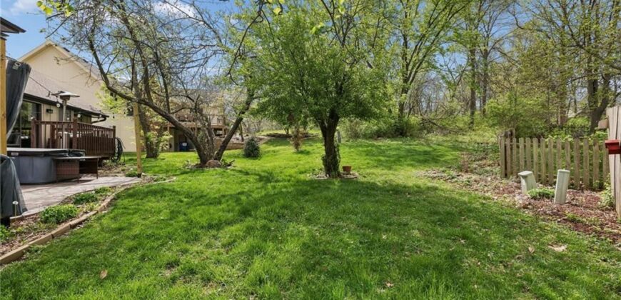 3509 Apple Tree Lane, Kansas City, MO 64119