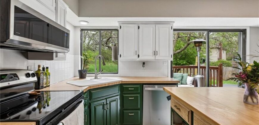 3509 Apple Tree Lane, Kansas City, MO 64119