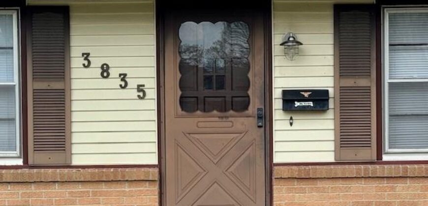 3835 N Denver Avenue, Kansas City, MO 64117