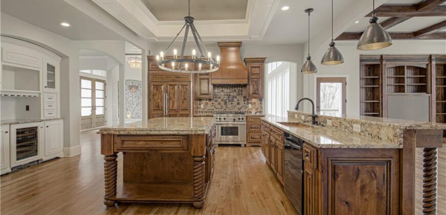 7055 NW Scenic Drive, County/Other, MO 64152