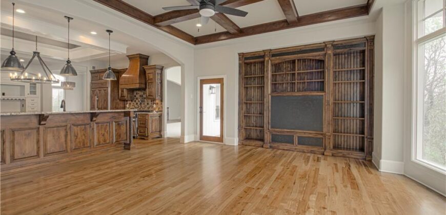 7055 NW Scenic Drive, County/Other, MO 64152