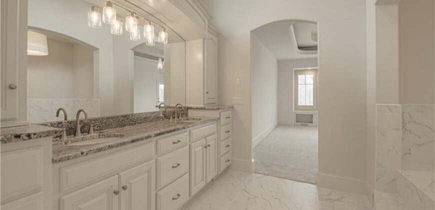 7055 NW Scenic Drive, County/Other, MO 64152