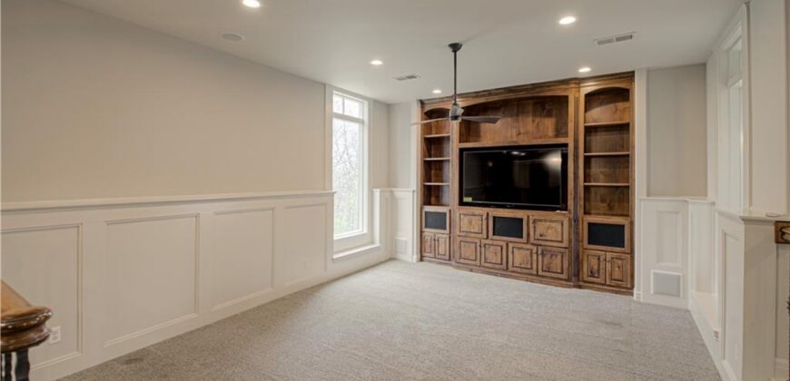 7055 NW Scenic Drive, County/Other, MO 64152