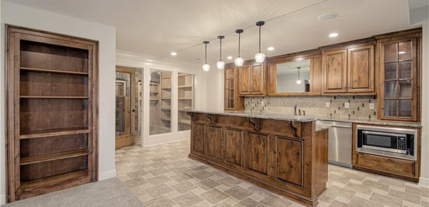 7055 NW Scenic Drive, County/Other, MO 64152