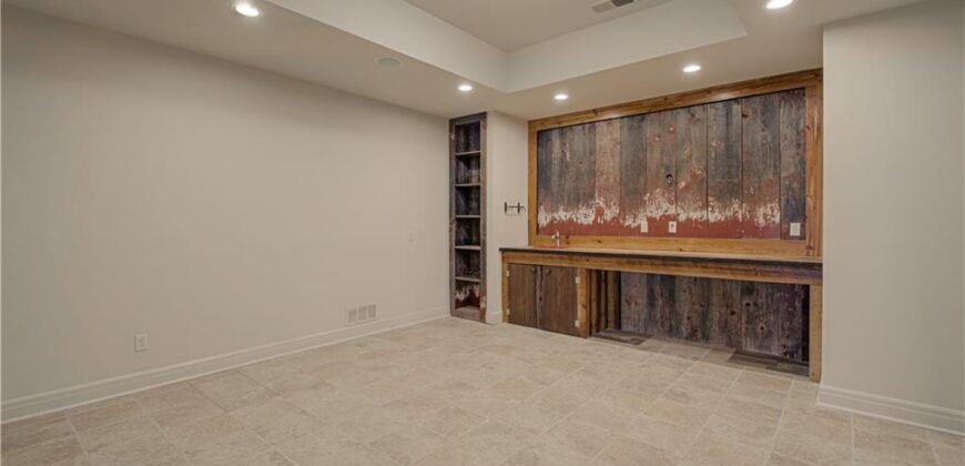 7055 NW Scenic Drive, County/Other, MO 64152