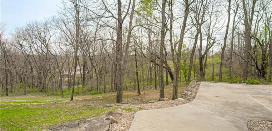 7055 NW Scenic Drive, County/Other, MO 64152