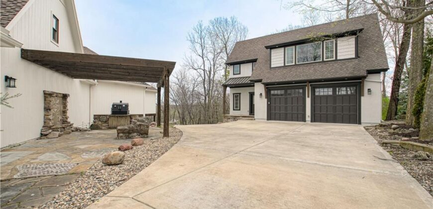 7055 NW Scenic Drive, County/Other, MO 64152