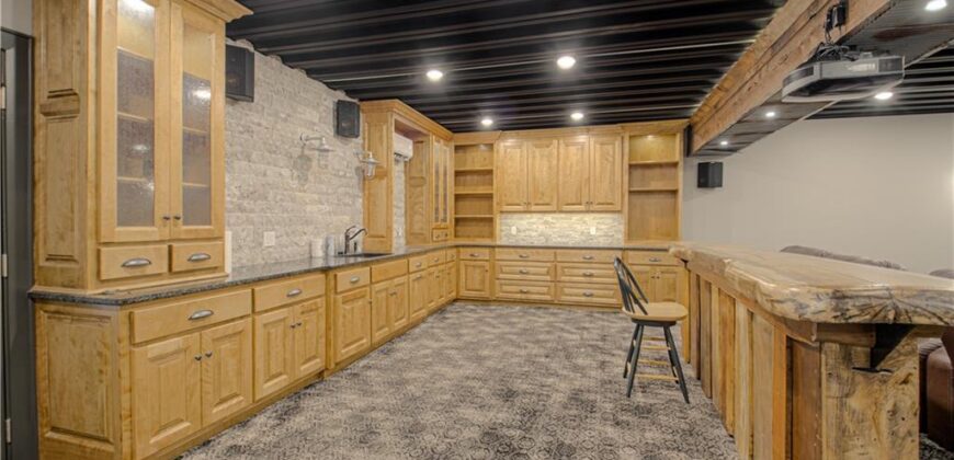 7055 NW Scenic Drive, County/Other, MO 64152