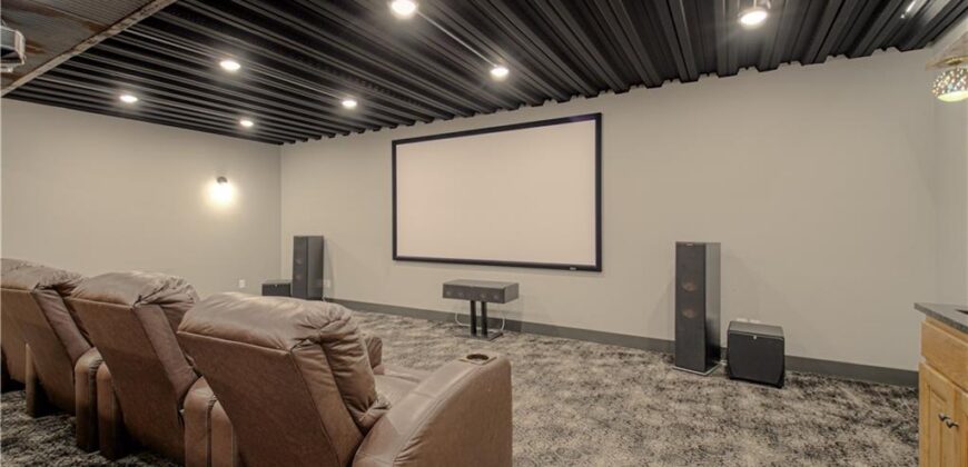 7055 NW Scenic Drive, County/Other, MO 64152