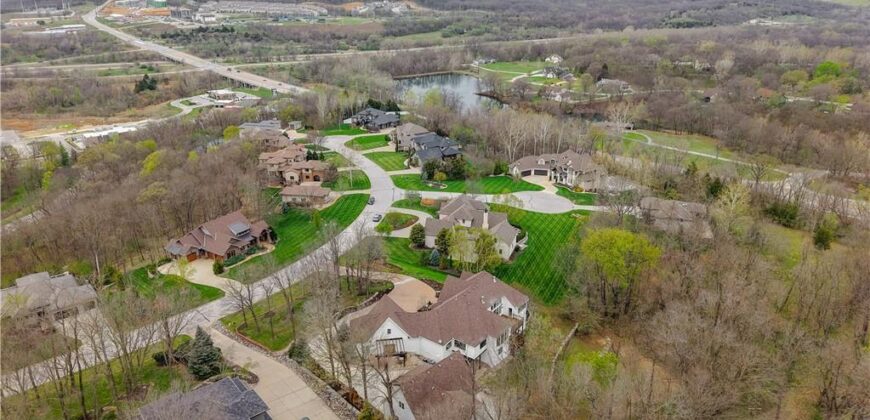 7055 NW Scenic Drive, County/Other, MO 64152