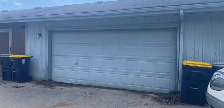 8213 NW Mace Road, Kansas City, MO 64152