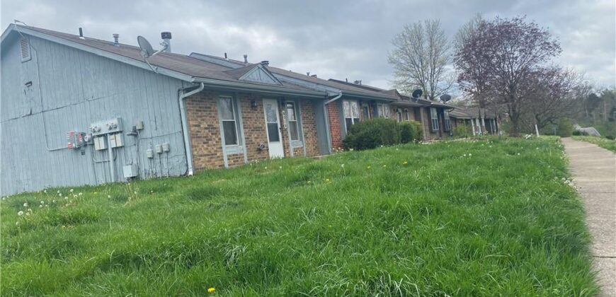 8213 NW Mace Road, Kansas City, MO 64152