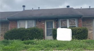 8213 NW Mace Road, Kansas City, MO 64152