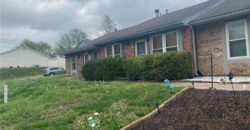 8213 NW Mace Road, Kansas City, MO 64152