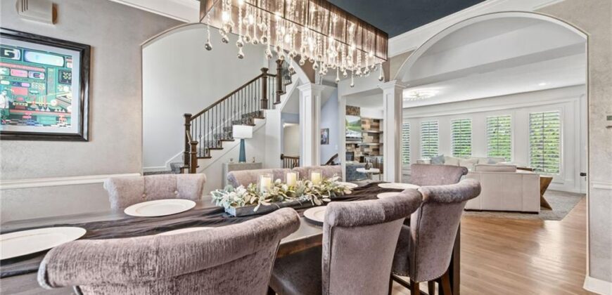 15190 N Cherry Court, Parkville, MO 64152