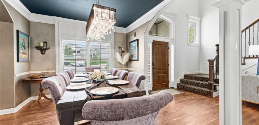 15190 N Cherry Court, Parkville, MO 64152