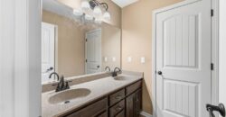 15190 N Cherry Court, Parkville, MO 64152