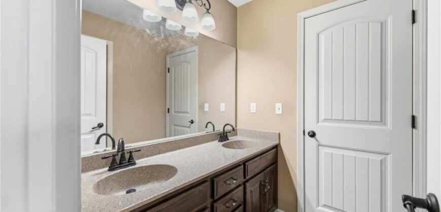 15190 N Cherry Court, Parkville, MO 64152