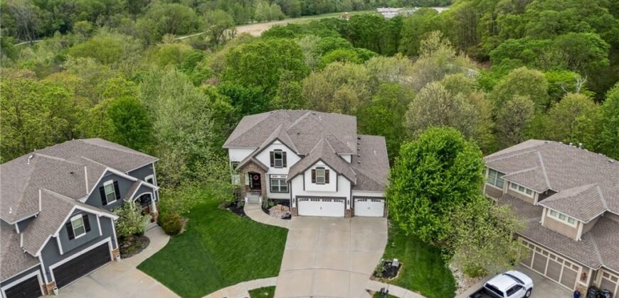 15190 N Cherry Court, Parkville, MO 64152