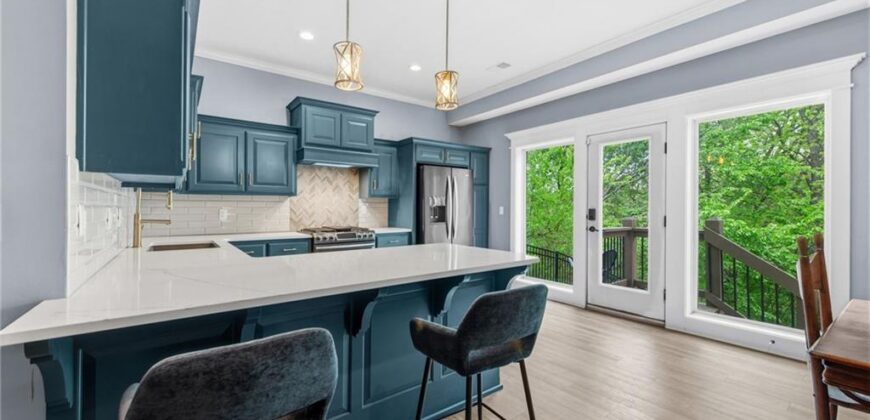 15190 N Cherry Court, Parkville, MO 64152