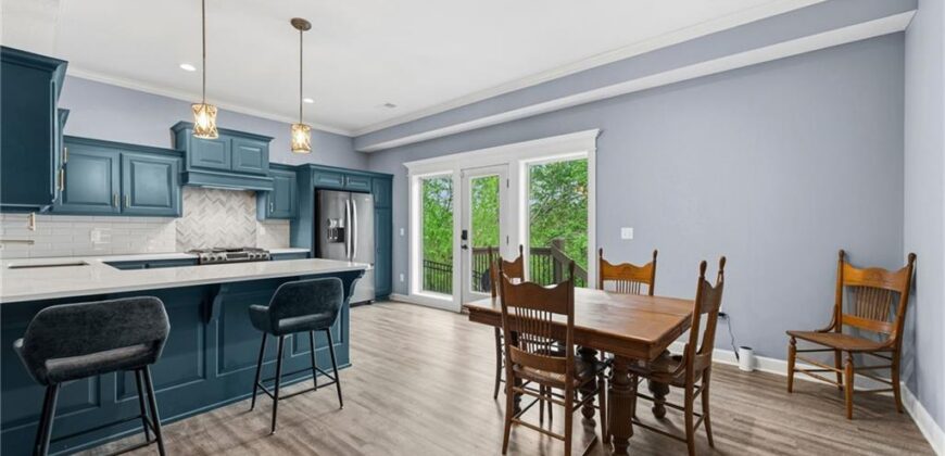 15190 N Cherry Court, Parkville, MO 64152