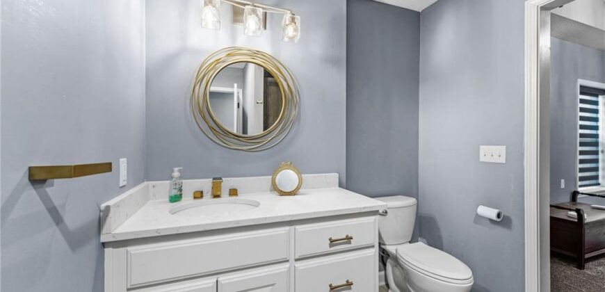 15190 N Cherry Court, Parkville, MO 64152