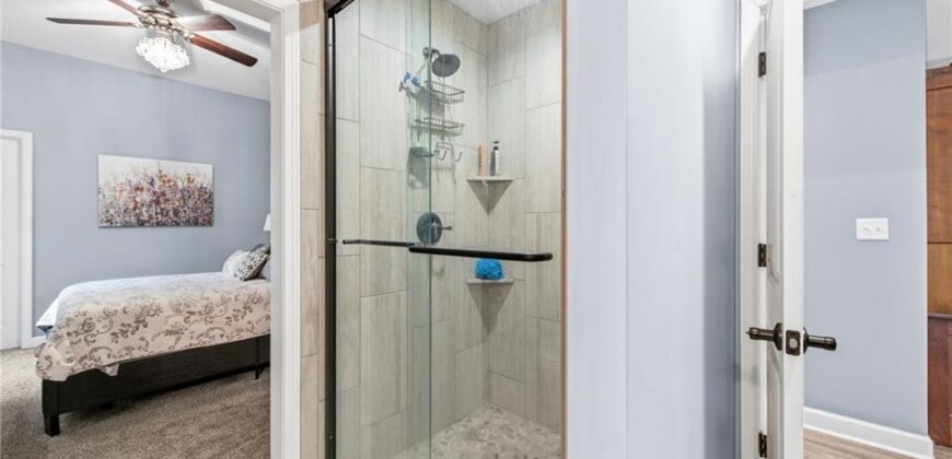 15190 N Cherry Court, Parkville, MO 64152