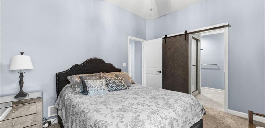 15190 N Cherry Court, Parkville, MO 64152