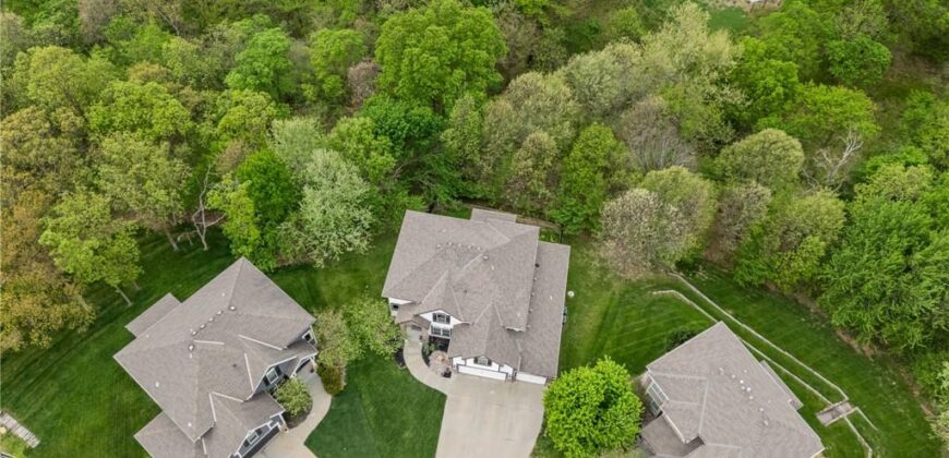15190 N Cherry Court, Parkville, MO 64152