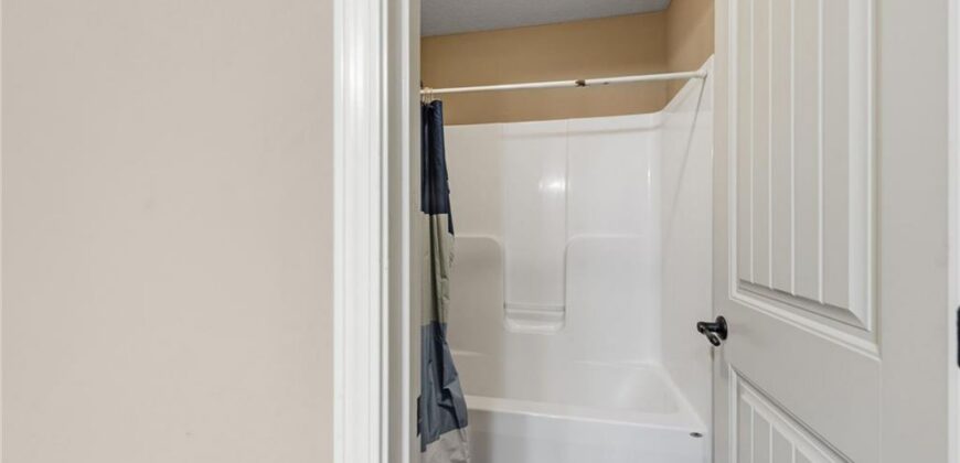 15190 N Cherry Court, Parkville, MO 64152