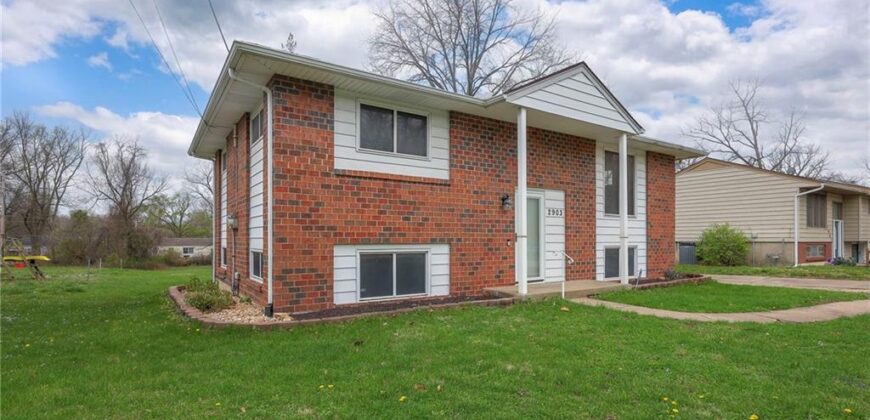 2903 NE 56th Terrace, Kansas City, MO 64119